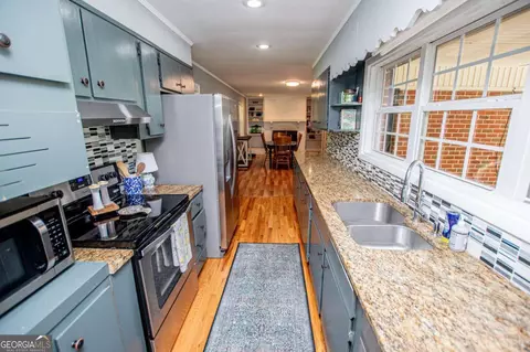 Kitchen - 130 Forest Hill Rd, Bowdon, GA 30108 photo 7 of 8