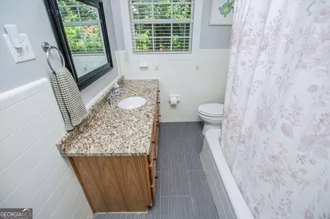 Bath - 130 Forest Hill Rd, Bowdon, GA 30108 photo 3 of 8