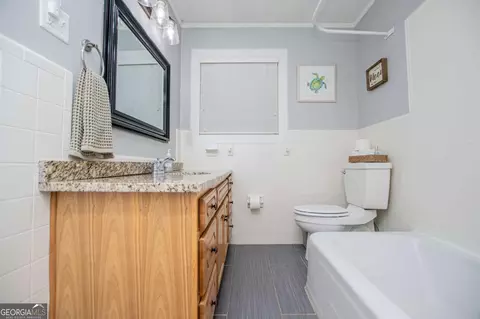 Bath - 130 Forest Hill Rd, Bowdon, GA 30108 photo 6 of 8