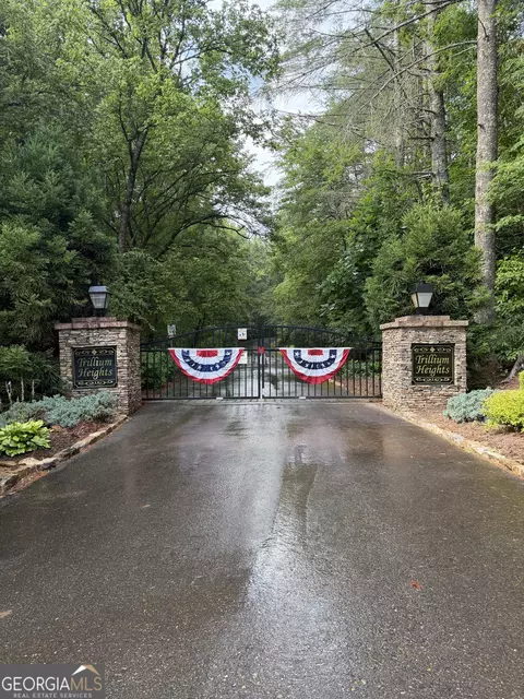 30 Trillium Hts # A, Hayesville, NC 28904