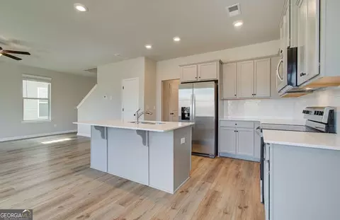 Kitchen - 11951 Brightside Pkwy, Hampton, GA 30228 photo 1 of 2