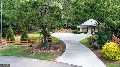 Exterior - 220 Long Rd, Rydal, GA 30171 photo 10 of 16