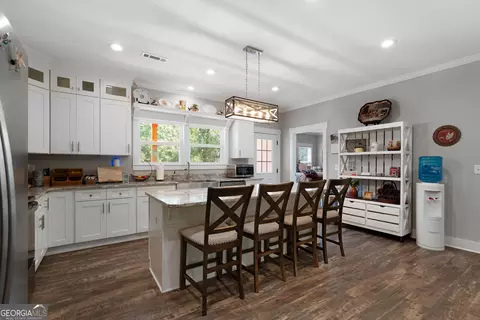 Kitchen - 220 Long Rd, Rydal, GA 30171 photo 3 of 6