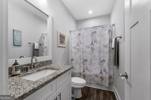 Bath - 220 Long Rd, Rydal, GA 30171 photo 4 of 8