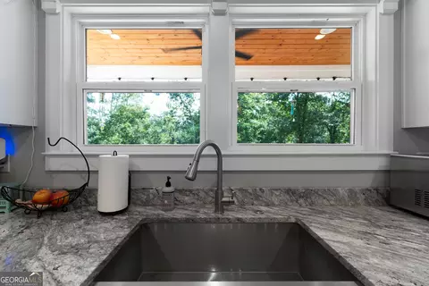 Kitchen - 220 Long Rd, Rydal, GA 30171 photo 6 of 6