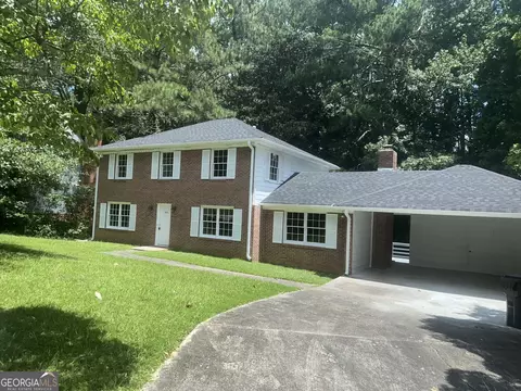 2910 Knollwood Trl, East Point, GA 30344