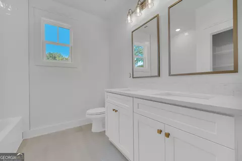 Bath - 4705 H D Atha Rd, Covington, GA 30014 photo 2 of 3