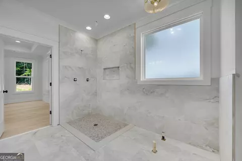 Bath - 4705 H D Atha Rd, Covington, GA 30014 photo 1 of 3