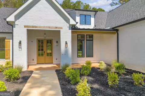 Exterior - 4705 H D Atha Rd, Covington, GA 30014 photo 8 of 12