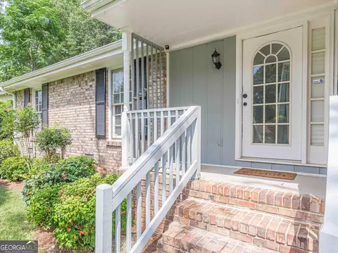 2521 Country Club Dr, Conyers, GA 30013
