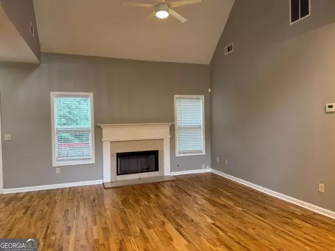 Living - 522 Morgan Ct, Hampton, GA 30228 photo 1 of 2