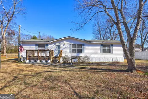 34 Combs St, Locust Grove, GA 30248