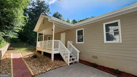 188 Poplar St, Buford, GA 30518