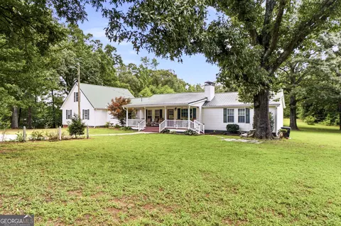 3246 Old Jackson Rd, Locust Grove, GA 30248