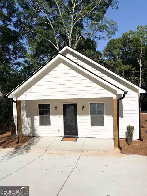 402 Poplar St, Hogansville, GA 30230