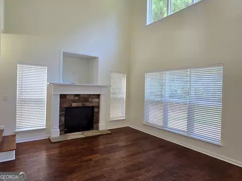 Living - 105 Boston Ct, Lagrange, GA 30241 photo 3 of 3