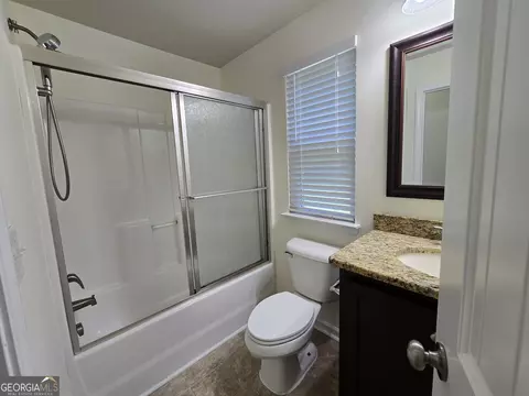 Bath - 105 Boston Ct, Lagrange, GA 30241 photo 1 of 5