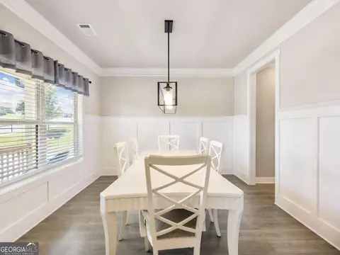 Dining - 543 Calgary Downs Dr, Winder, GA 30680 photo 2 of 2