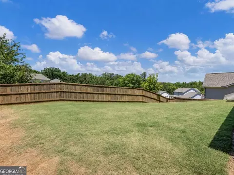 Exterior - 543 Calgary Downs Dr, Winder, GA 30680 photo 7 of 7