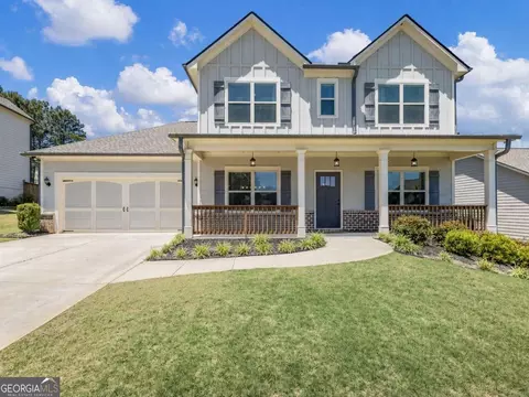 Exterior - 543 Calgary Downs Dr, Winder, GA 30680 photo 2 of 7