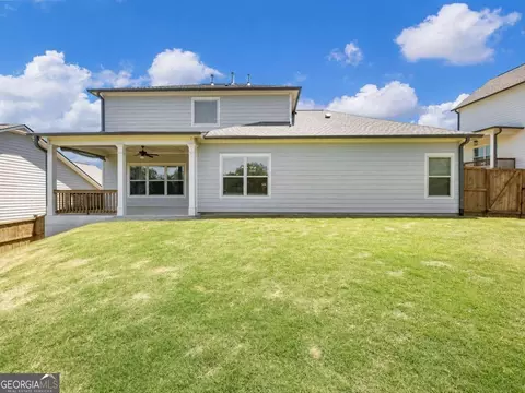 Exterior - 543 Calgary Downs Dr, Winder, GA 30680 photo 6 of 7