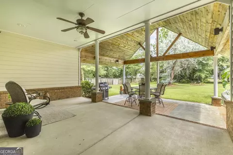 Exterior - 202 Lowpoint Trl, Warner Robins, GA 31093 photo 4 of 12