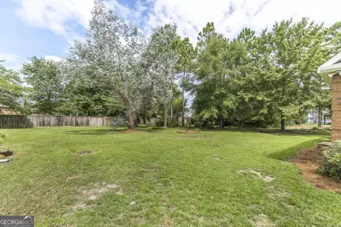 Exterior - 202 Lowpoint Trl, Warner Robins, GA 31093 photo 9 of 12