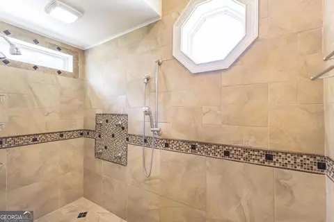 Bath - 202 Lowpoint Trl, Warner Robins, GA 31093 photo 5 of 8