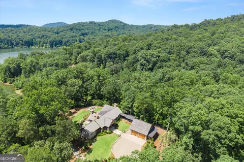 152 Mountain Streams Dr, Cleveland, GA 30528