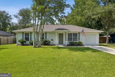 202 Royal Ave, Kingsland, GA 31548