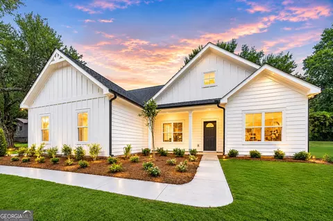 151 Bruce Rd, Dawsonville, GA 30534