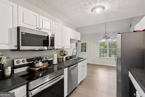 Kitchen - 20 Creekview Ct, Covington, GA 30016 photo 1 of 1