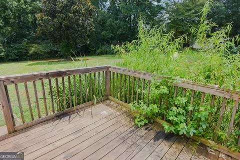 Exterior - 104 Gainer Rd, Griffin, GA 30223 photo 10 of 12