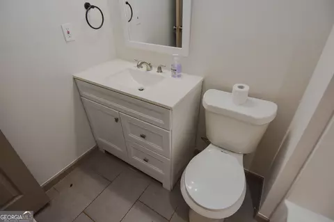 Bath - 104 Gainer Rd, Griffin, GA 30223 photo 6 of 6