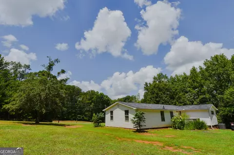 Exterior - 104 Gainer Rd, Griffin, GA 30223 photo 4 of 12