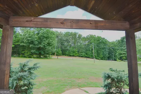 Exterior - 104 Gainer Rd, Griffin, GA 30223 photo 11 of 12