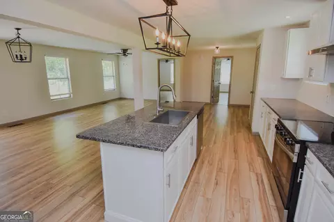 Entry Way - 104 Gainer Rd, Griffin, GA 30223 photo 2 of 3