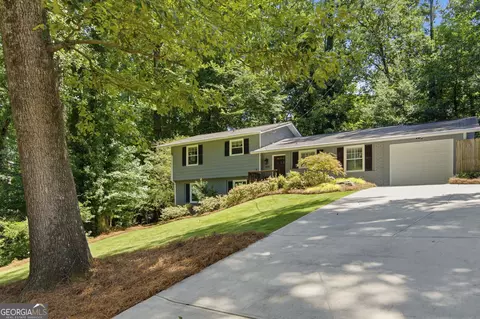 Exterior - 3651 Cold Spring Ln, Atlanta, GA 30341 photo 8 of 16