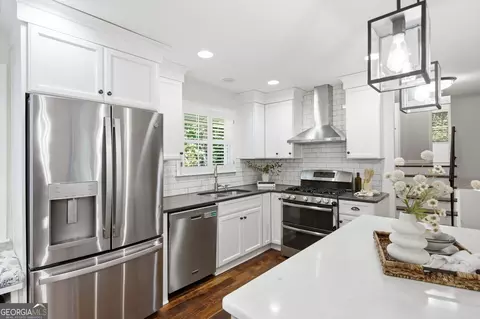 Kitchen - 3651 Cold Spring Ln, Atlanta, GA 30341 photo 3 of 7