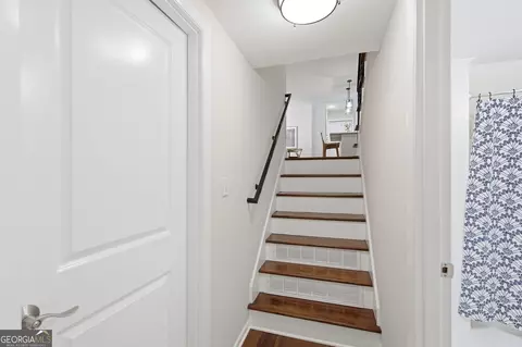 Entry Way - 3651 Cold Spring Ln, Atlanta, GA 30341 photo 2 of 2