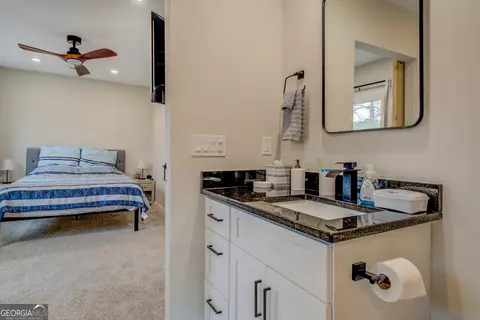 Bath - 480 Mitchell Rd, Covington, GA 30014 photo 2 of 5