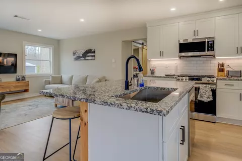 Kitchen - 480 Mitchell Rd, Covington, GA 30014 photo 6 of 8