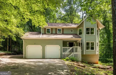 661 Allana Ct, Stone Mountain, GA 30087
