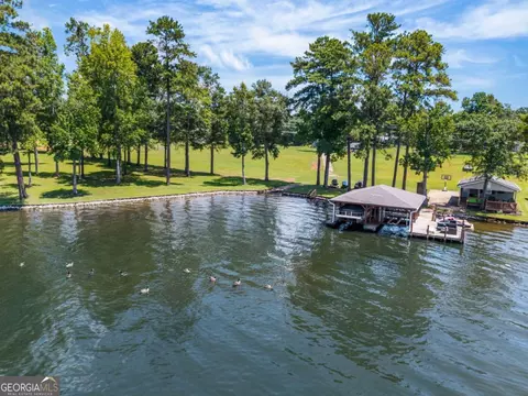 138 SE Spurgeon Dr, Milledgeville, GA 31061