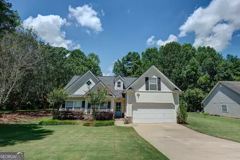 5238 Leecroft Dr, Buford, GA 30518