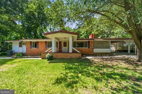 251 Pine Ave, Milledgeville, GA 31061