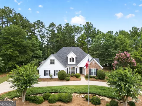 150 Chess Chase, Fayetteville, GA 30215