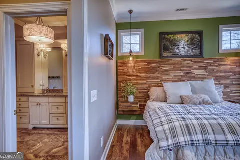 Bedroom - 112 Springhill Ln, Clarkesville, GA 30523 photo 5 of 15