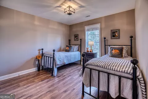 Bedroom - 112 Springhill Ln, Clarkesville, GA 30523 photo 9 of 15