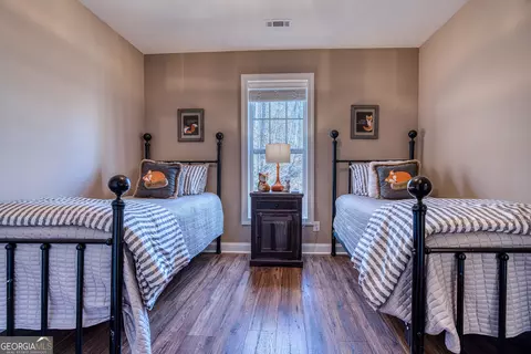 Bedroom - 112 Springhill Ln, Clarkesville, GA 30523 photo 11 of 15